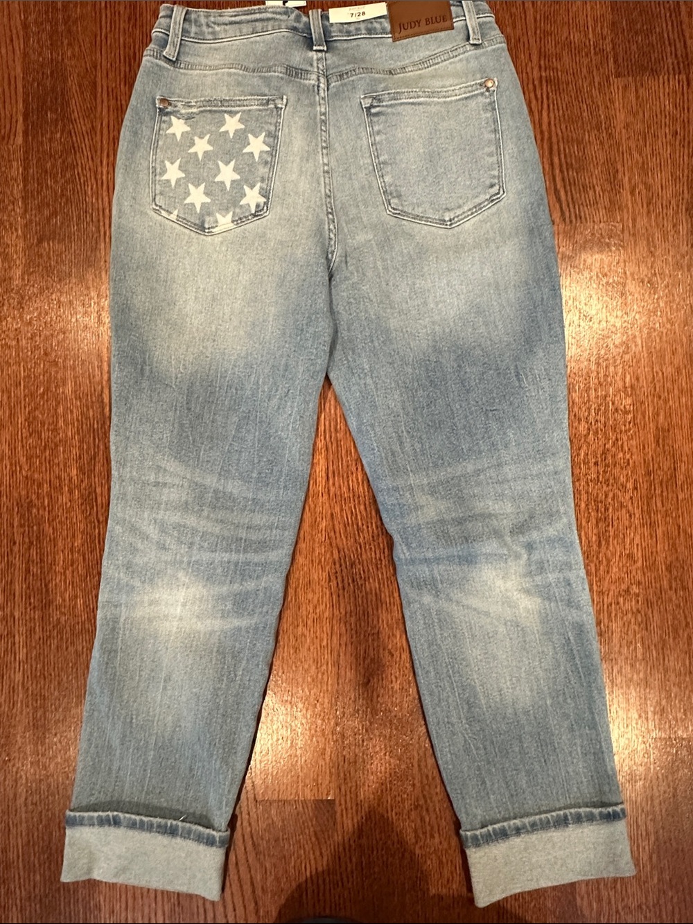 Star pocket Judy Blue Light Blue Distressed Boyfriend Jeans
